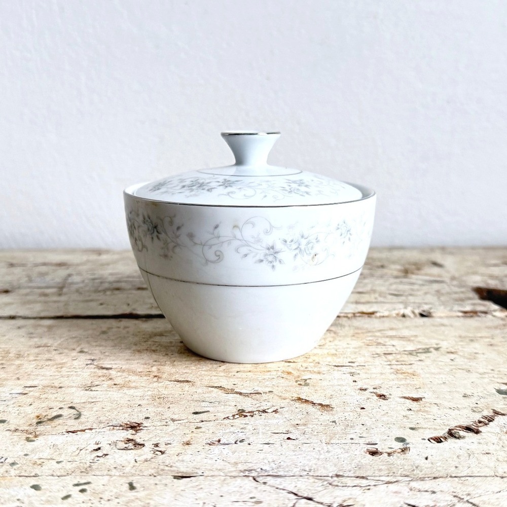Vintage Camelot Carrousel 1315 Sugar Bowl With Lid Gray Floral Japan CSGE